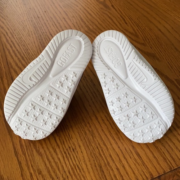 Nike toddler shoes - Picture 2 of 5